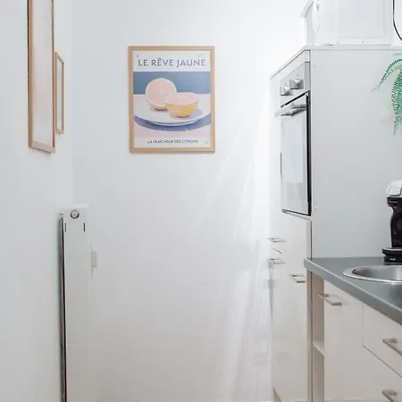 Daire Geraeumige 2-zimmer-wohnung Mit Wlan & Waschmaschine Fuer 3personen