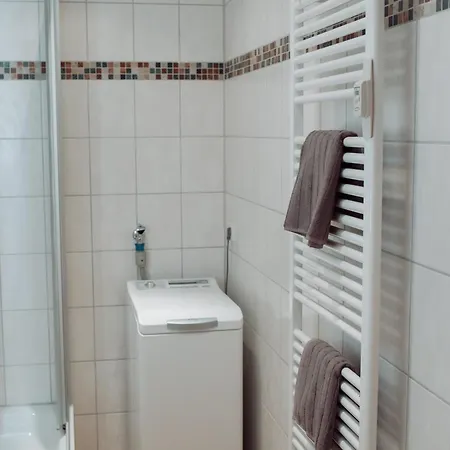 Daire Geraeumige 2-zimmer-wohnung Mit Wlan & Waschmaschine Fuer 3personen Chemnitz